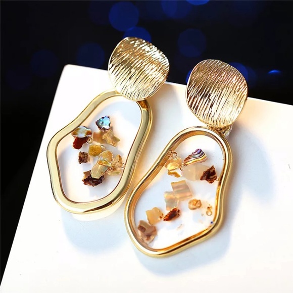 Jewelry - Gold Acrylic Shell Earrings